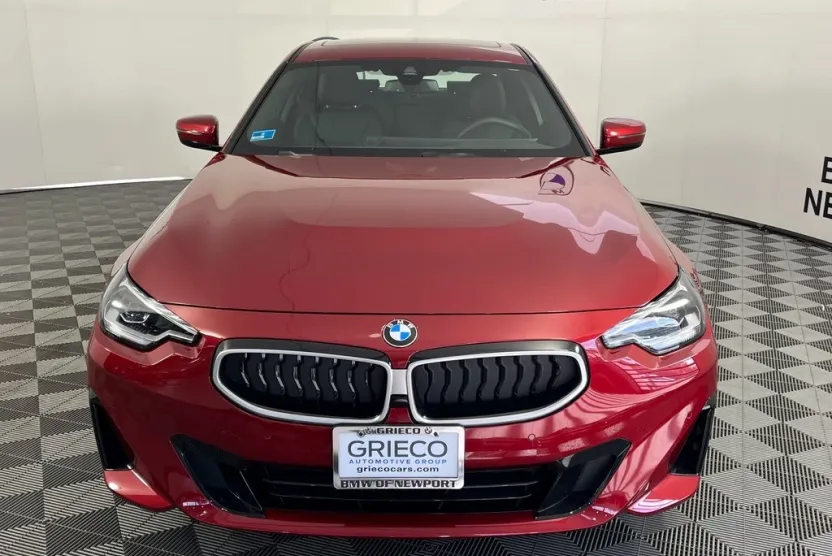 2025 Bmw 230i xDrive photo 1