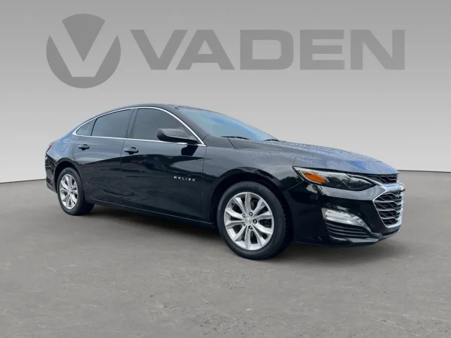 2019 Chevrolet Malibu 1LT photo 1