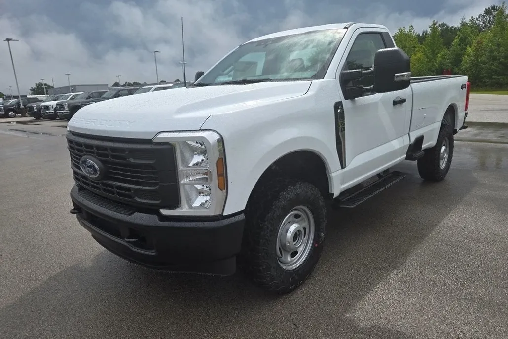 2026 Ford F-350 photo 1