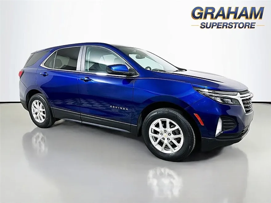 2022 Chevrolet Equinox LT photo 1