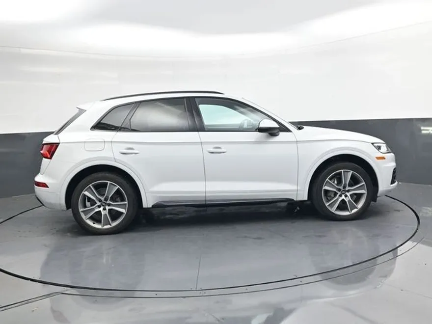 2019 Audi Q5 2.0T Premium Plus photo 1