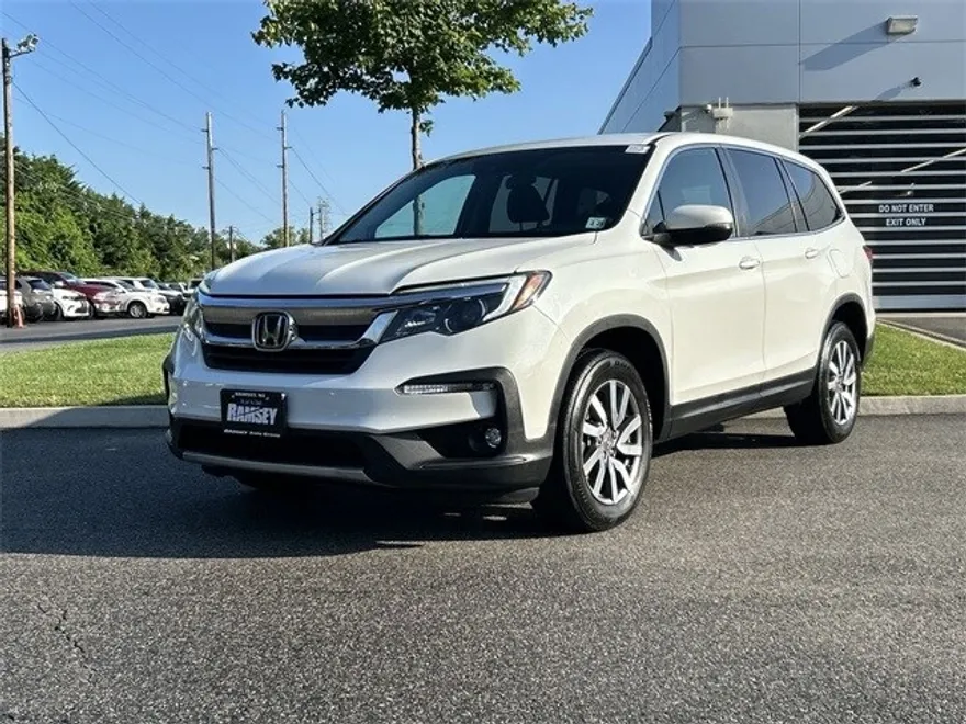 2020 Honda Pilot EX photo 1