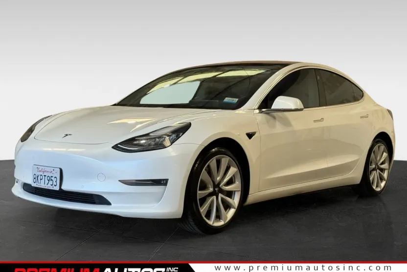 2019 Tesla Model 3 Standard Range Plus photo 1