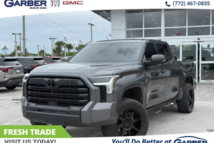 2022 Toyota Tundra SR5 photo 1