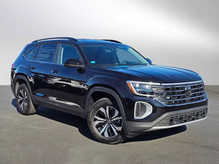 2025 Volkswagen Atlas SE photo 1