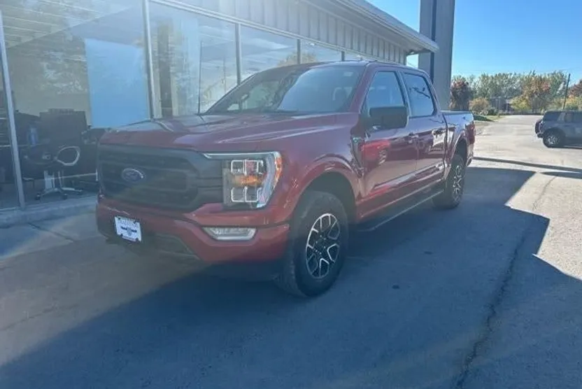 2022 Ford F-150 XLT photo 1