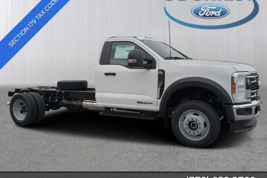 2025 Ford F-550 photo 1