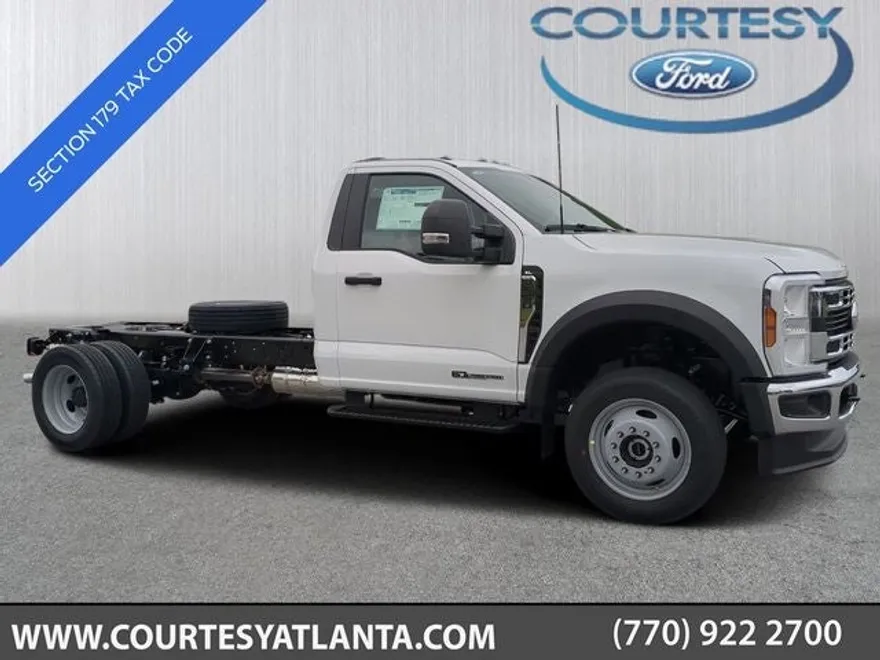 2025 Ford F-550 photo 1