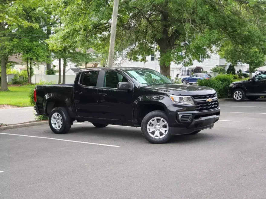 2021 Chevrolet Colorado LT photo 1