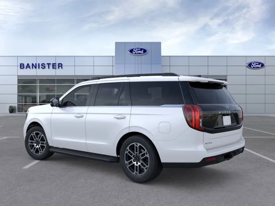 2025 Ford Expedition photo 1