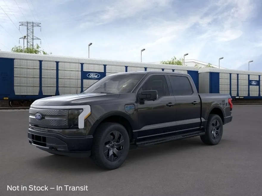 2025 Ford F-150 Lightning photo 1