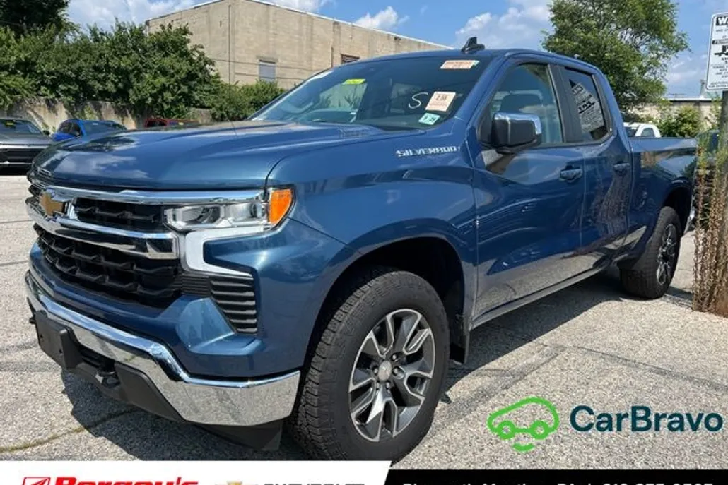 2024 Chevrolet Silverado 1500 LT photo 1