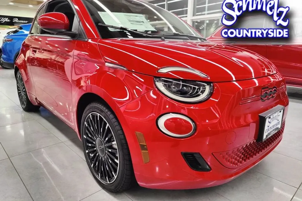 2024 Fiat 500e Red photo 1