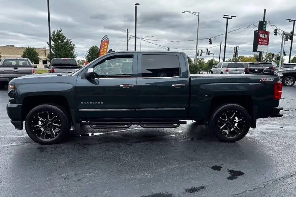 2017 Chevrolet Silverado 1500 LTZ Z71 photo 1