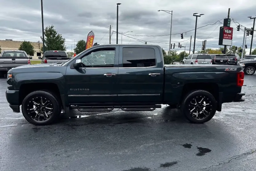 2017 Chevrolet Silverado 1500 LTZ Z71 photo 1
