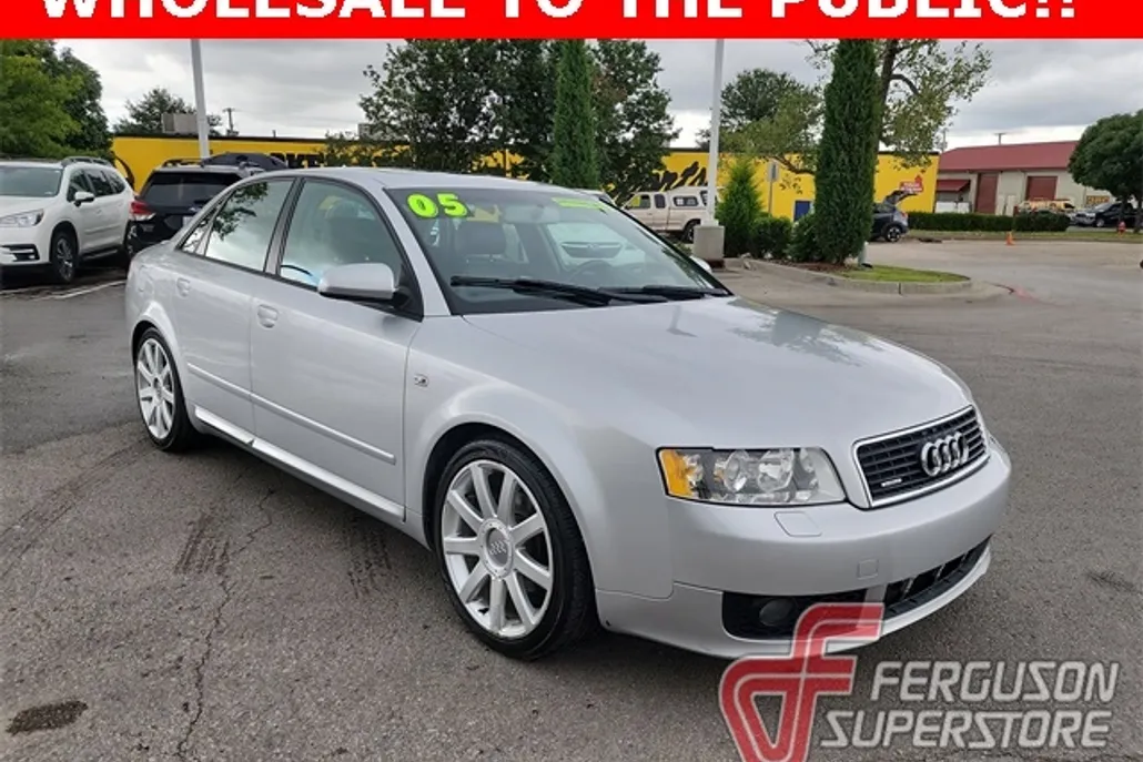 2005 Audi A4 1.8T Quattro photo 1