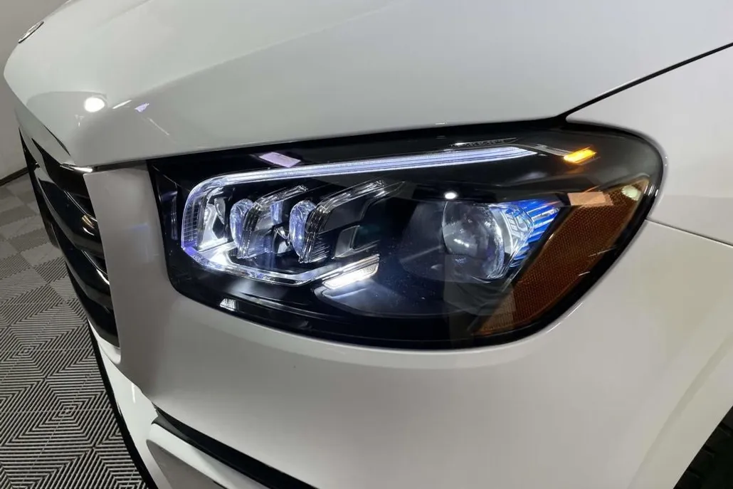 2024 Mercedes Benz GLS 450 4MATIC photo 1
