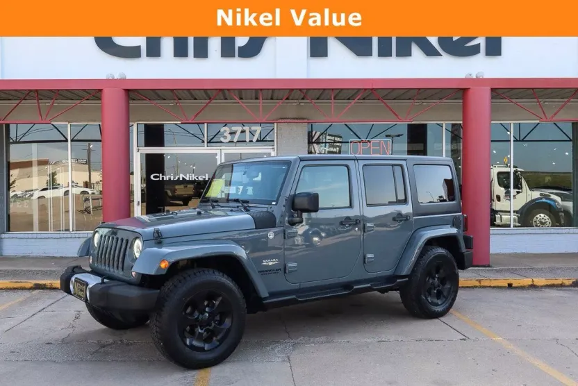 2015 Jeep Wrangler Unlimited Sahara photo 1