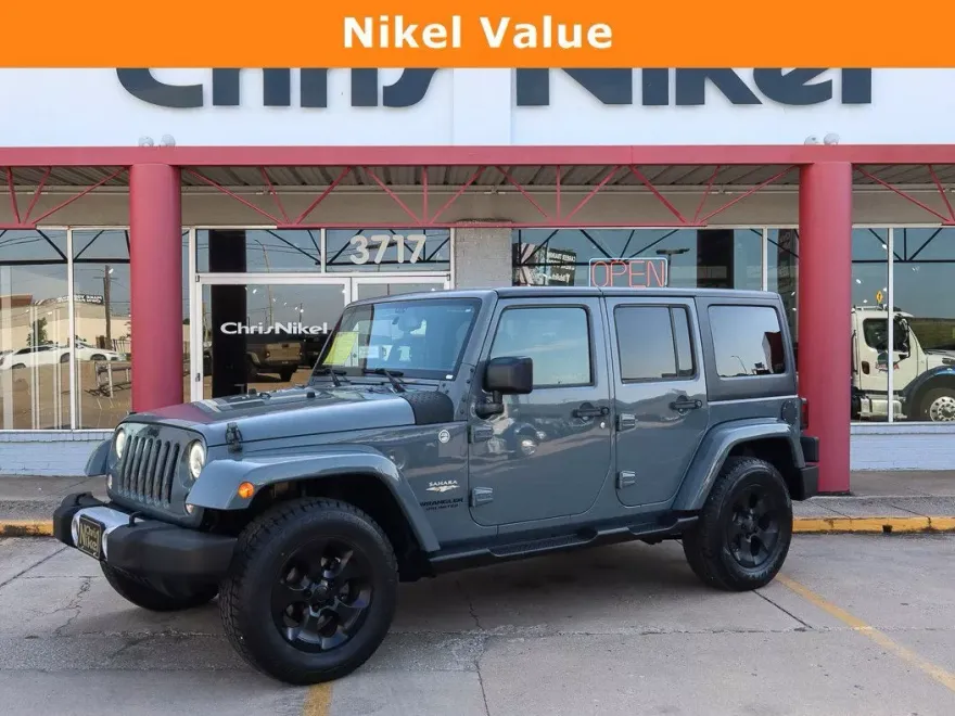 2015 Jeep Wrangler Unlimited Sahara photo 1