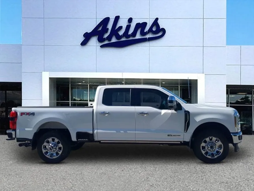2024 Ford F-250 Lariat photo 1