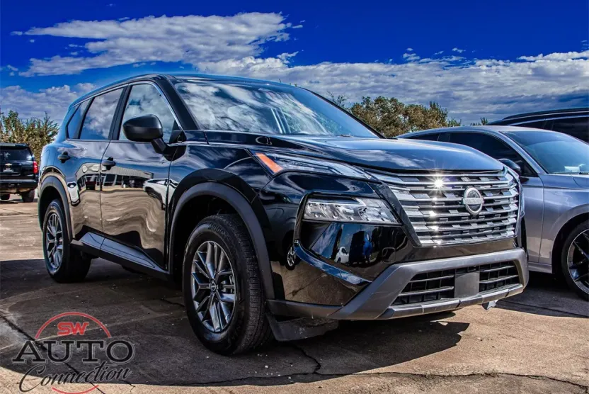 2024 Nissan Rogue S photo 1