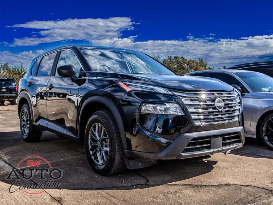 2024 Nissan Rogue S photo 1