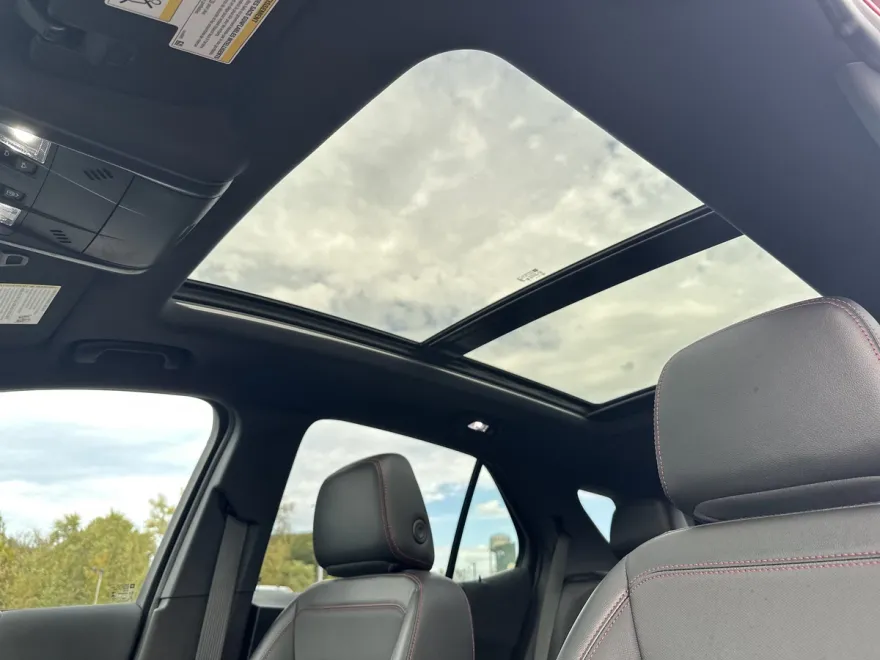 2024 Chevrolet Equinox RS photo 1