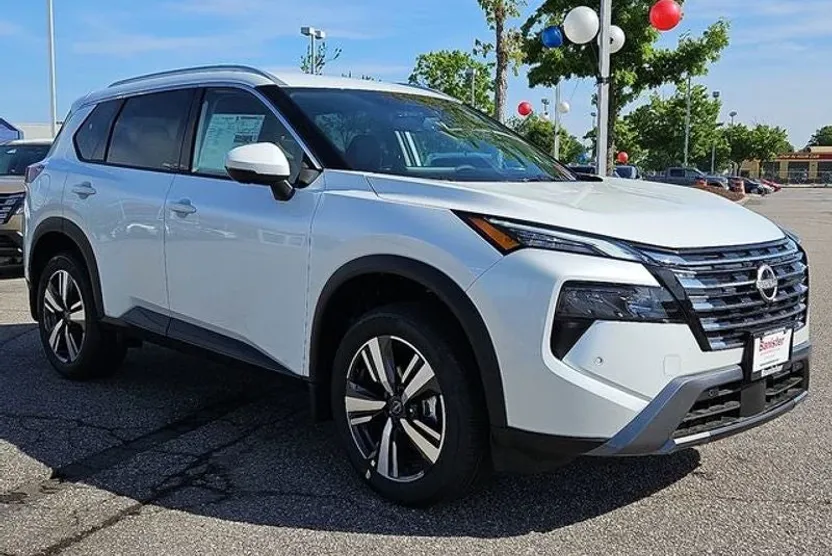 2025 Nissan Rogue SL photo 1