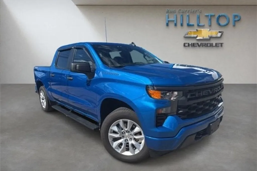 2023 Chevrolet Silverado 1500 Custom photo 1