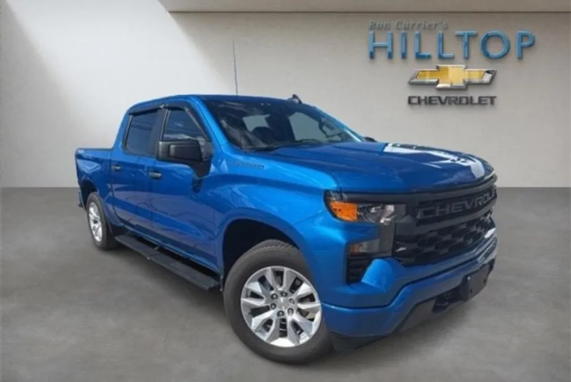 2023 Chevrolet Silverado 1500 Custom photo 1