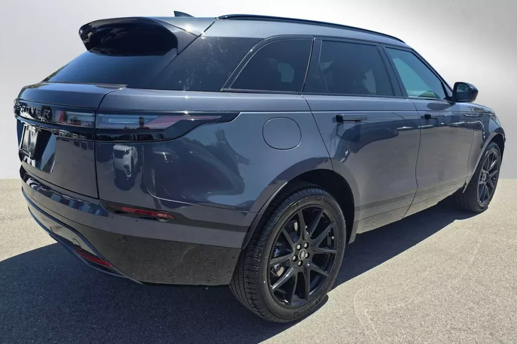 2026 Land Rover Range Rover Velar SE photo 1