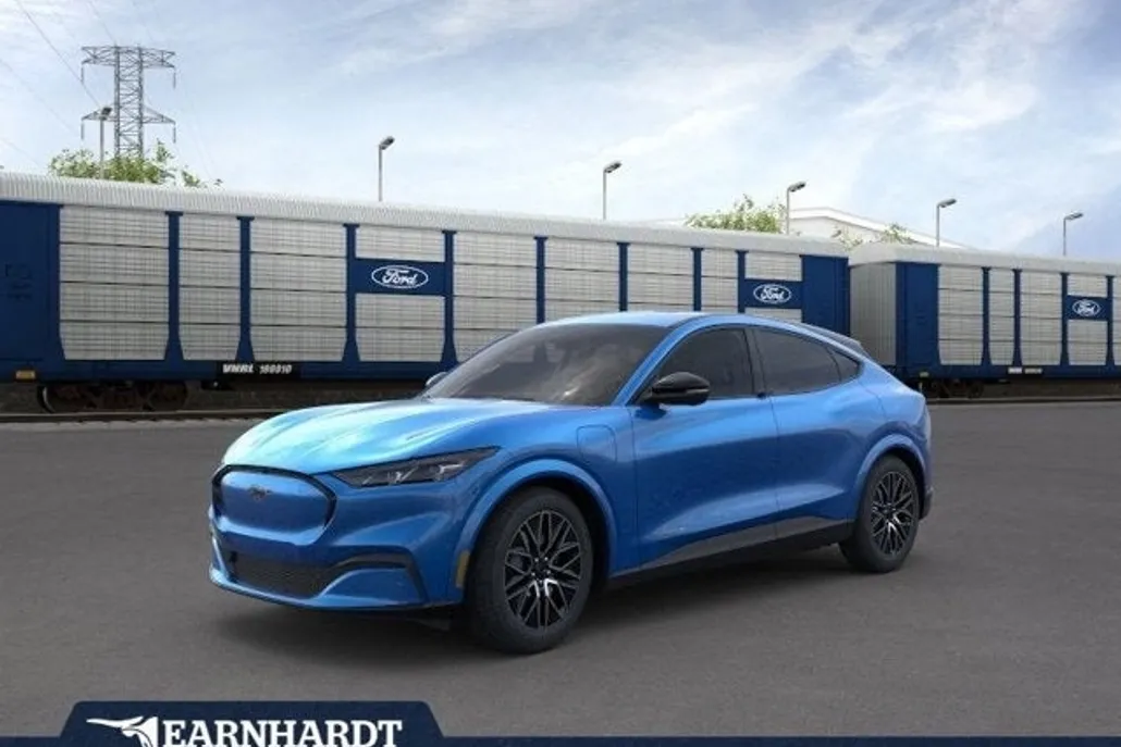 2025 Ford Mustang Mach-E Premium photo 1