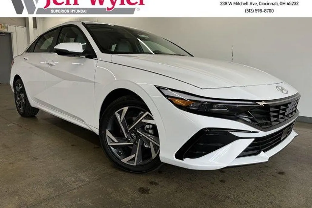 2025 Hyundai Elantra Limited photo 1