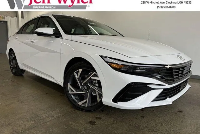 2025 Hyundai Elantra Limited photo 1