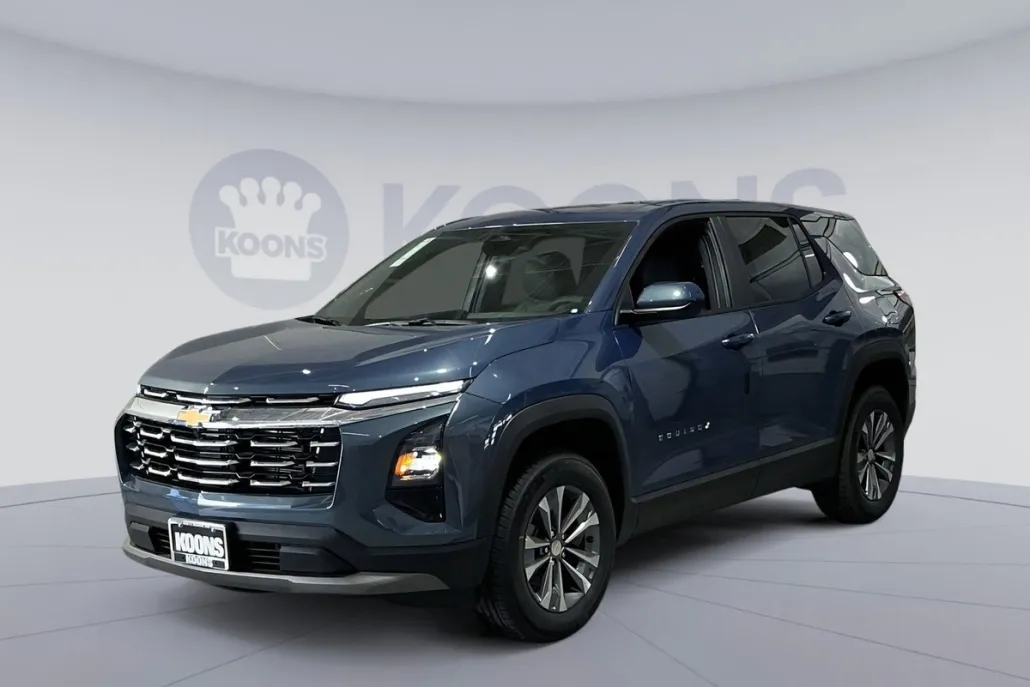 2026 Chevrolet Equinox LT photo 1