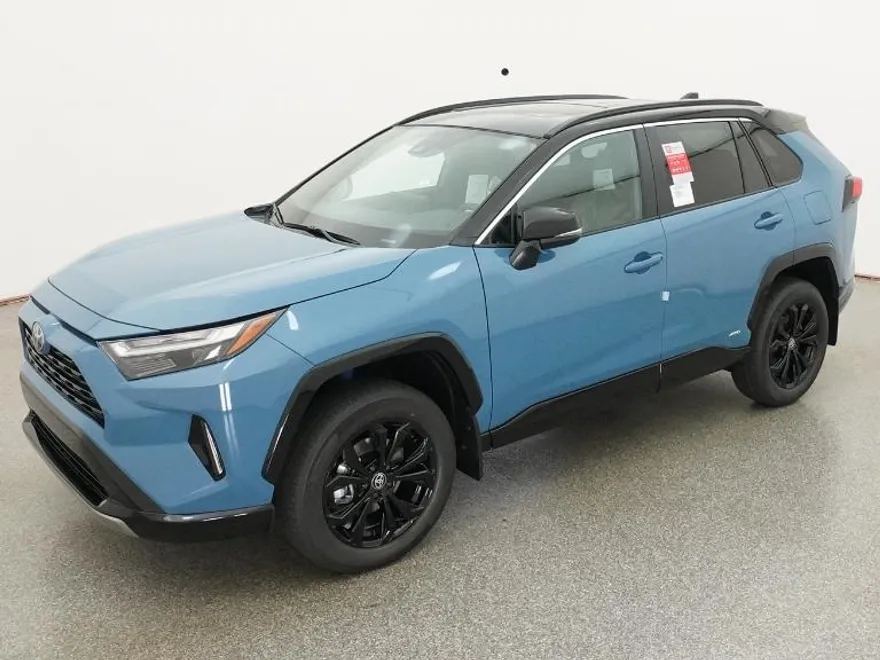 2025 Toyota RAV4 Hybrid XSE photo 1