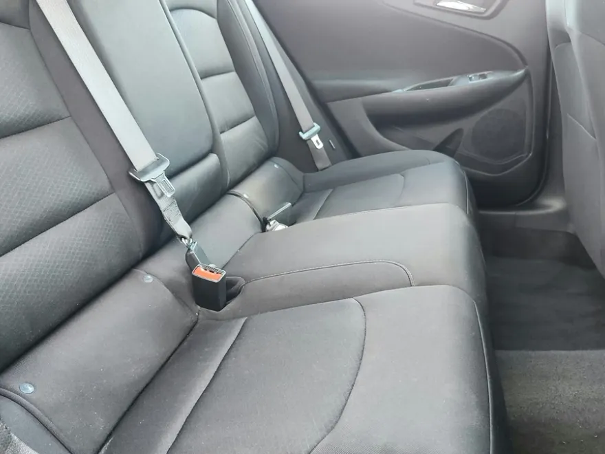 2024 Chevrolet Malibu 1LT photo 1