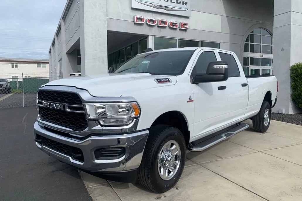 2024 Ram 2500 Tradesman photo 1
