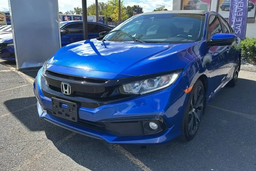 2021 Honda Civic Sport photo 1