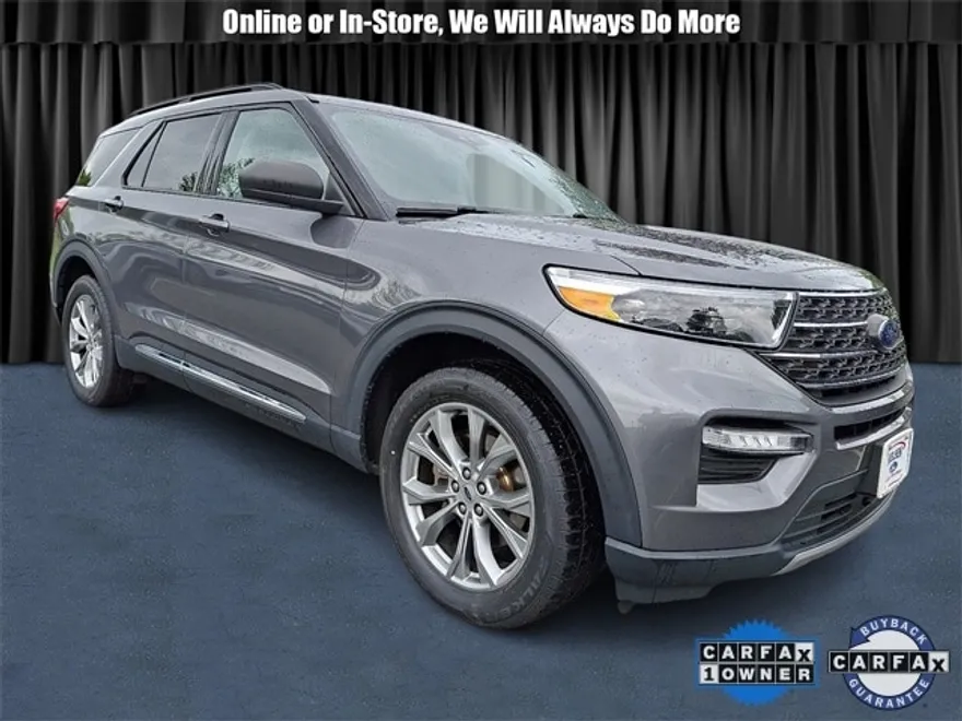 2022 Ford Explorer XLT photo 1
