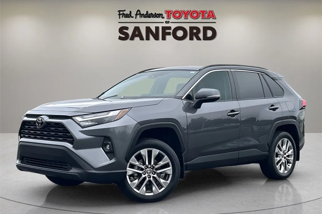 2024 Toyota RAV4 XLE Premium photo 1