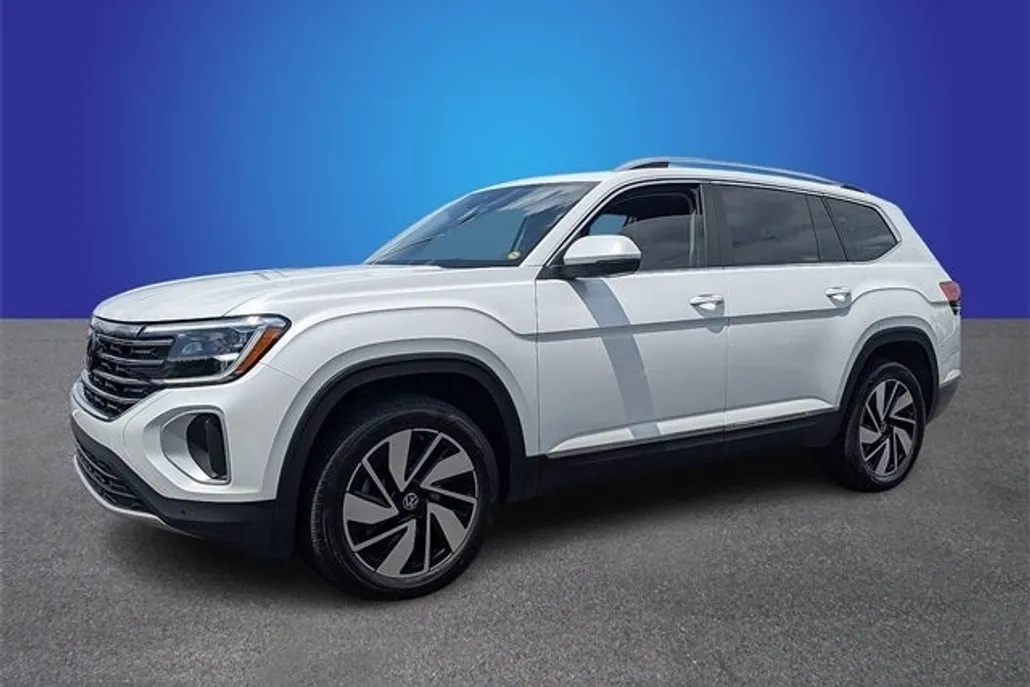 2024 Volkswagen Atlas SEL photo 1