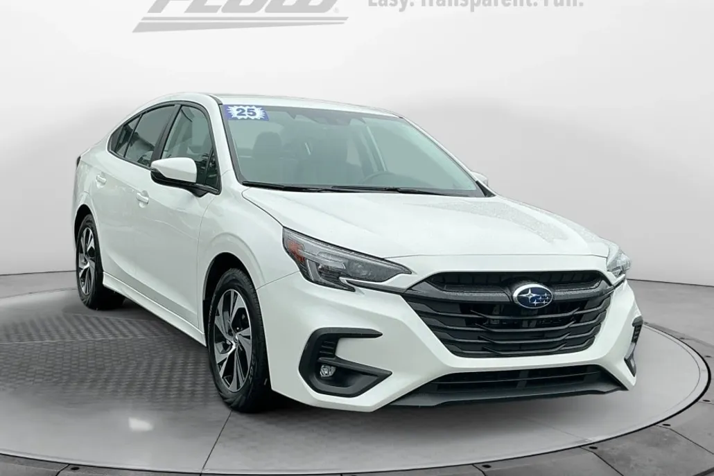 2025 Subaru Legacy Premium photo 1