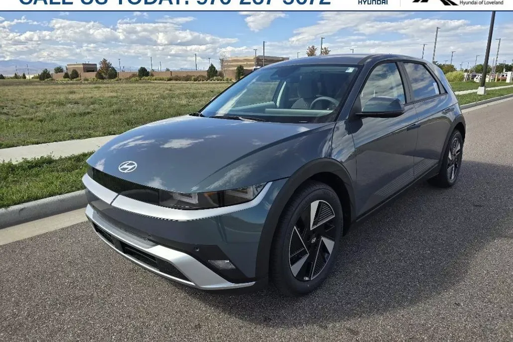 2025 Hyundai Ioniq 5 SE photo 1