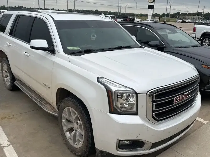2016 Gmc Yukon SLT photo 1