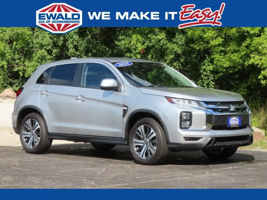 2021 Mitsubishi Outlander Sport ES photo 1