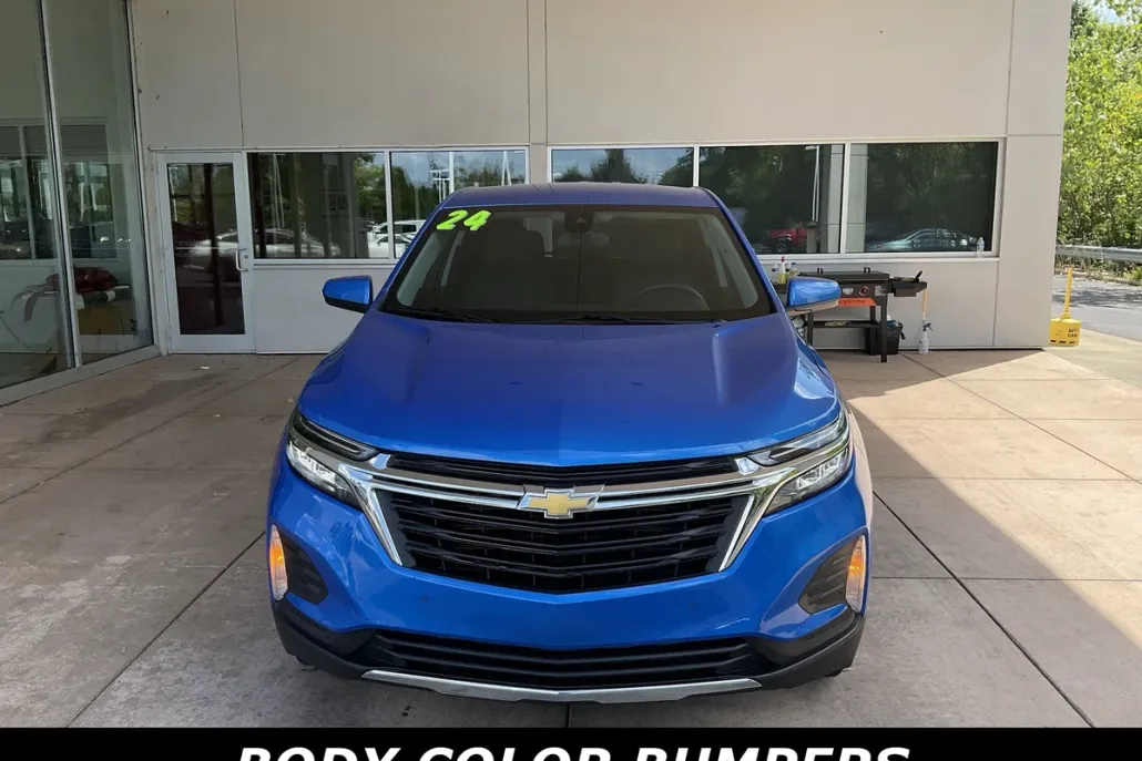 2024 Chevrolet Equinox LT photo 1