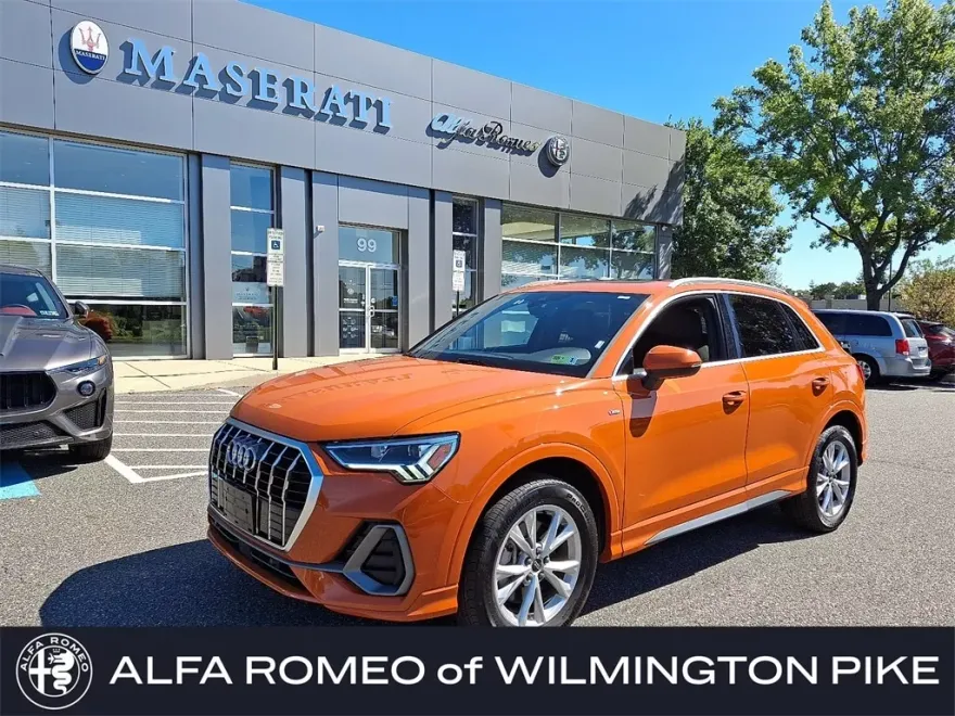 2024 Audi Q3 45 TFSI S line Premium photo 1