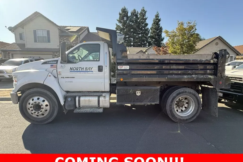 2022 Ford F-650 SuperCab photo 1