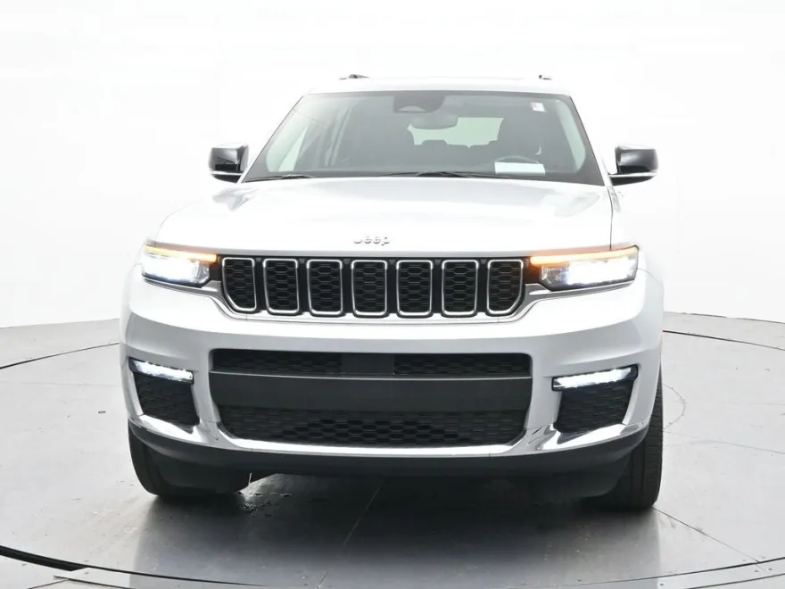 2021 Jeep Grand Cherokee Limited photo 1